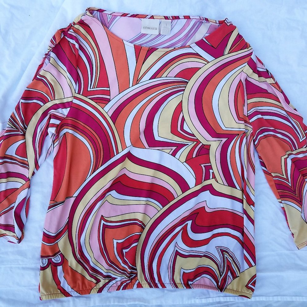 $5 SALE * Chico's Size 1 retro swirly print blouse - fluted sleeves!